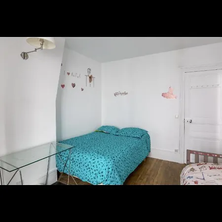 Beautiful Three-room Near Pantheon Appartamento *