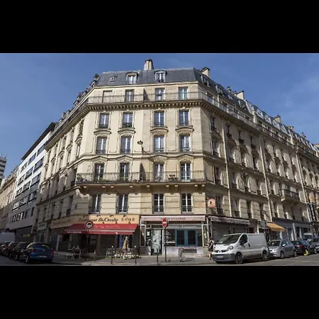 Beautiful Three-room Near Pantheon *